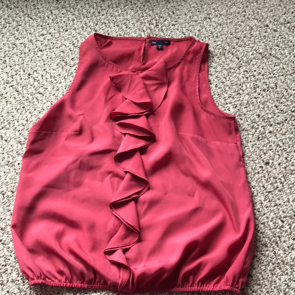 Gap top, pretty rose color
